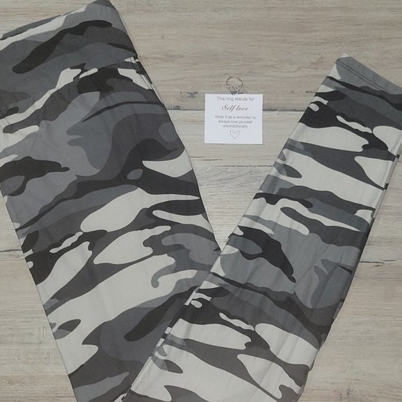 BLACK GREY CAMO BUTTERY SOFT LEGGINGS! - Picture 1 of 1